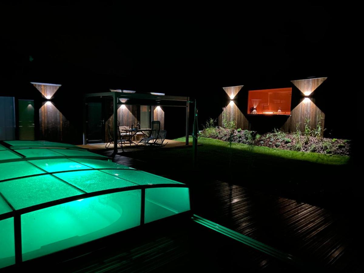 Nowe Deluxe Z Widokiem Na Zatoke Z Basenem I Sauna * Oslonino